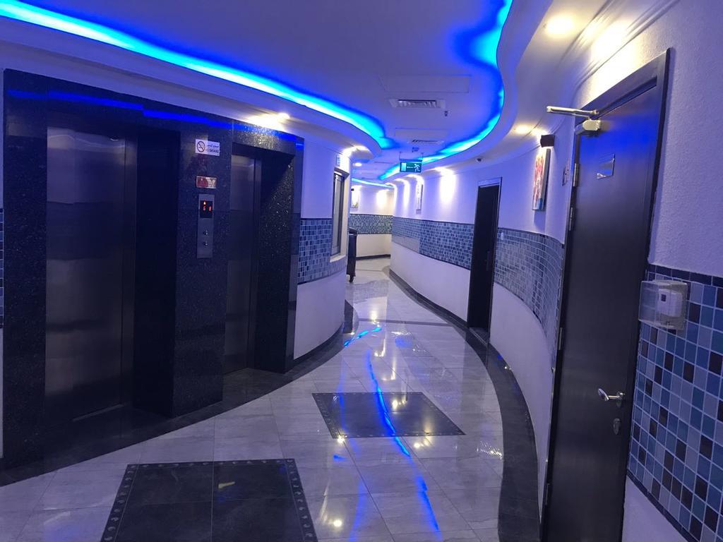 瓦利德宫酒店式公寓 迪拜 外观 照片